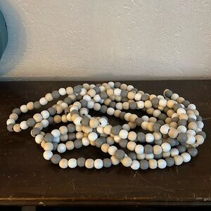Decor string beads